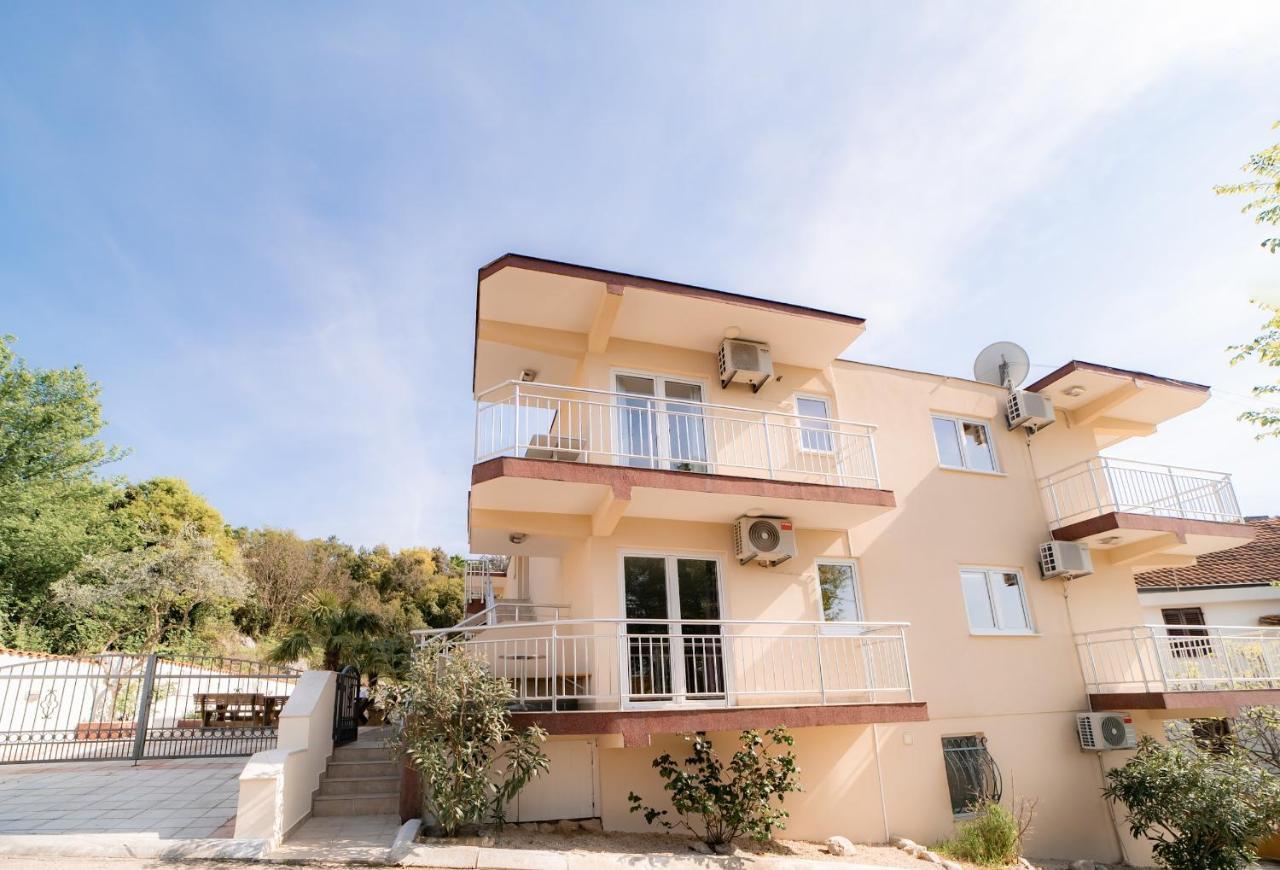 Villa Katharina Utjeha Ngoại thất bức ảnh